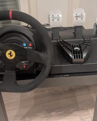 Thrustmaster T300 Alcantara Ferrari PS5 / PS4 / PC