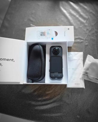 Insta360 X5 (In Garanzia) + Accessori Originali