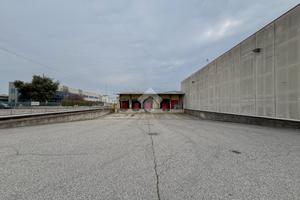 CAPANNONE A CISERANO