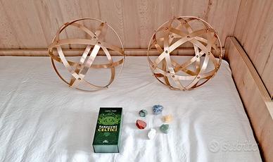 GENESA E PENTASFERA CON CRISTALLI E ORACOLI