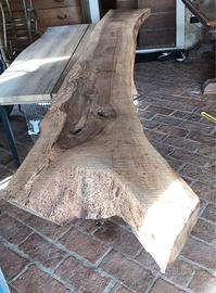 Tavole in legno grezzo