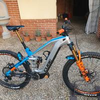 EMTB CUBE STERO HIBRYD 140 ACTION TEAM ANNO 2021 