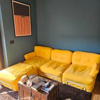 Divano modulabile giallo