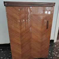 Macchina da cucire a pedali con mobileole