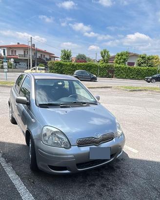 TOYOTA YARIS AUTOMATICA