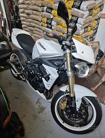 Triumph street triple 636 