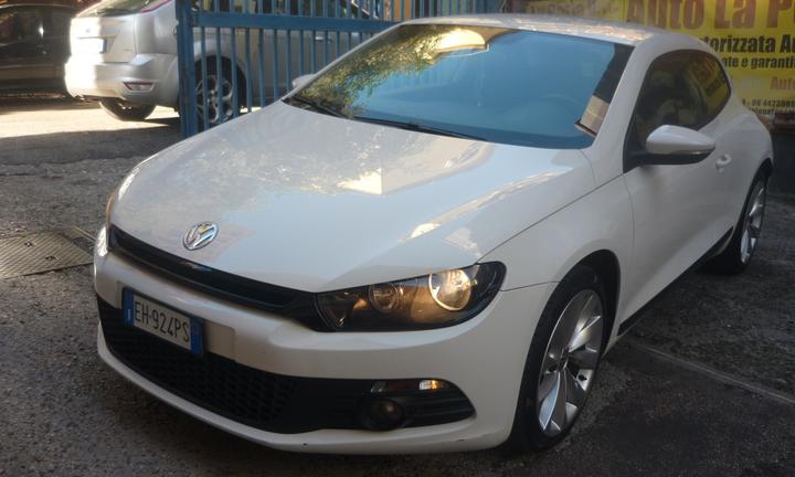 Volkswagen Scirocco 2.0 TDI 140CV DPF DSG