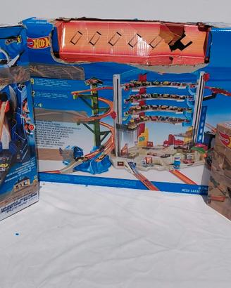 Lotto Hot Wheels – piste, garage, modellini...