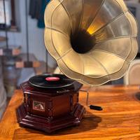 Grammofono “His Master’s Voice” primi ’900