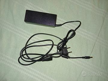 ALIMENTATORE PER PC PORTATILE