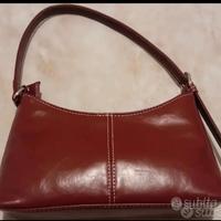 borsa pari al nuovo pullbear 