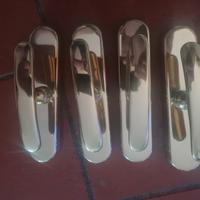 N. 4 maniglie ottone