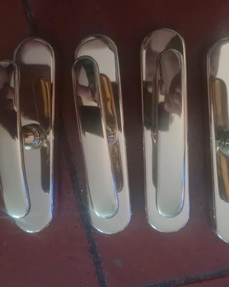N. 4 maniglie ottone