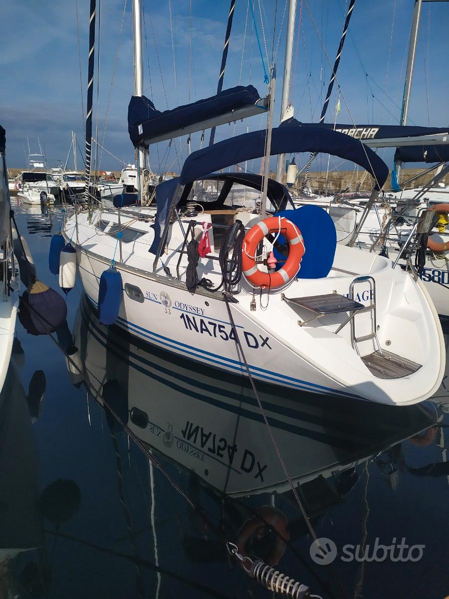 SUN ODYSSEY 33 (JEANNEAU) — View photo 1