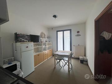 Urbino trilocale indipendente e luminoso