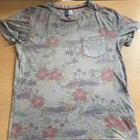 T-shirt uomo a fiori cotone maglietta HM taschino