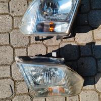 Fari Alogeni per Nissan Navara D40