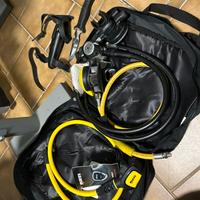 Svariata attrezzatura subacquea diving
