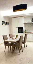 TAVOLO IN MARMO – DESIGN MODERNO ED ELEGANTE