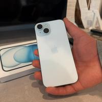 Iphone 15 celeste