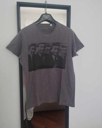 T-shirt con stampa V per vendetta Tg.M