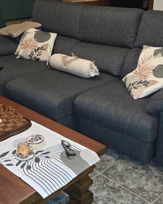 divano con chaise longue poltrone e sofa