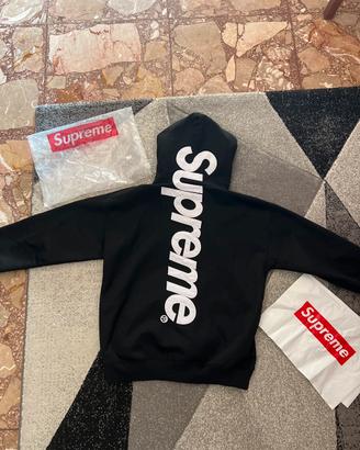 Supreme hoodie
