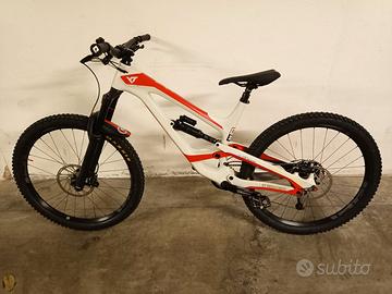 YT CAPRA CF 27.5 2018 taglia L da 174 a 184cm