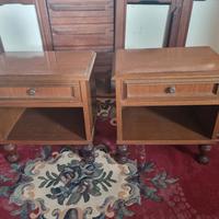 coppia di Comodini in legno stile vintage 