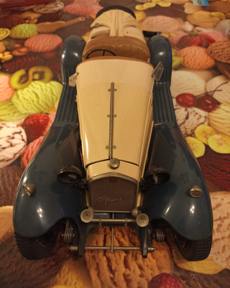 Modellino alfa romeo pocher 1:8