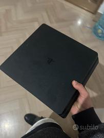 Playstation 4 slim