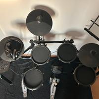 Alesis Nitro Mesh Kit – Batteria Elettronica