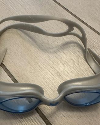 Occhialini nuoto Arena lenti azzurre silicone