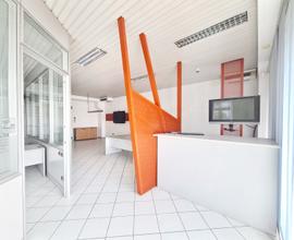 Ufficio - Negozio con capannone / magazzino