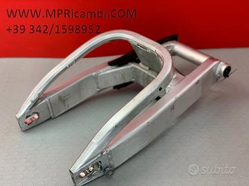 FORCELLONE POSTERIORE HONDA CBR 919 1996 1997 900