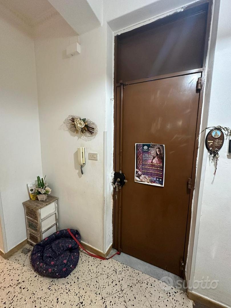 3 vani buono stato zona - Vista 3