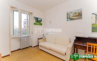 MONOLOCALE CON CUCINA ABITABILE E BALCONE