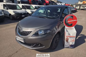 LANCIA YPSILON GOLD HYBRID 2022