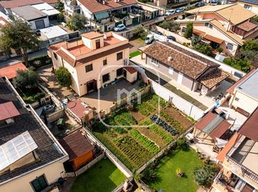 Villa di 150 m² con 4 locali a Roma