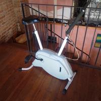 cyclette bianca LCD