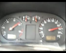 VOLKSWAGEN Golf 4ª serie - 2000