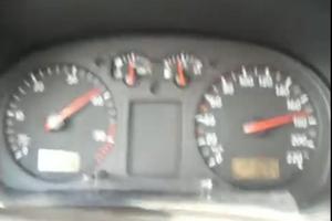 VOLKSWAGEN Golf 4ª serie - 2000