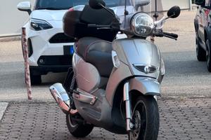 Scooter Aprilia Scarabeo 500