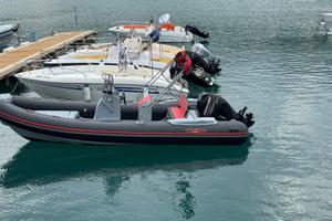 Gommone con motore 40 pro Mercury