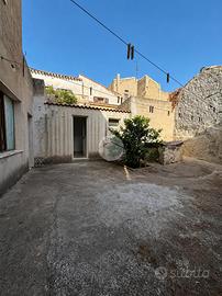 3 LOCALI A SINNAI