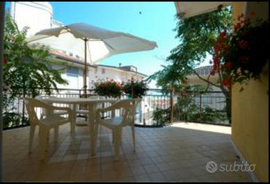 Vista mare zona Marconi 6 posti, 2 camere