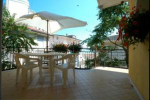 Vista mare zona Marconi 6 posti, 2 camere