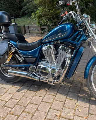 Suzuki intruder 800