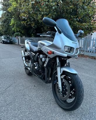 Yamaha Fazer Fzs 600