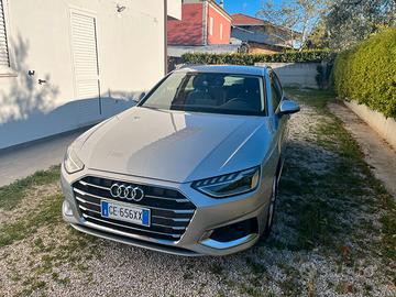 Audi A4 Avant Business Advanced35TDI160cv Stronic